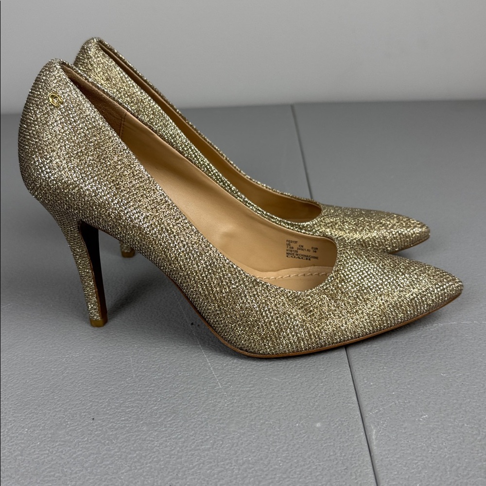 Coach Addie Gold Metallic Pumps. Size 7.5. - Picture 4 of 14